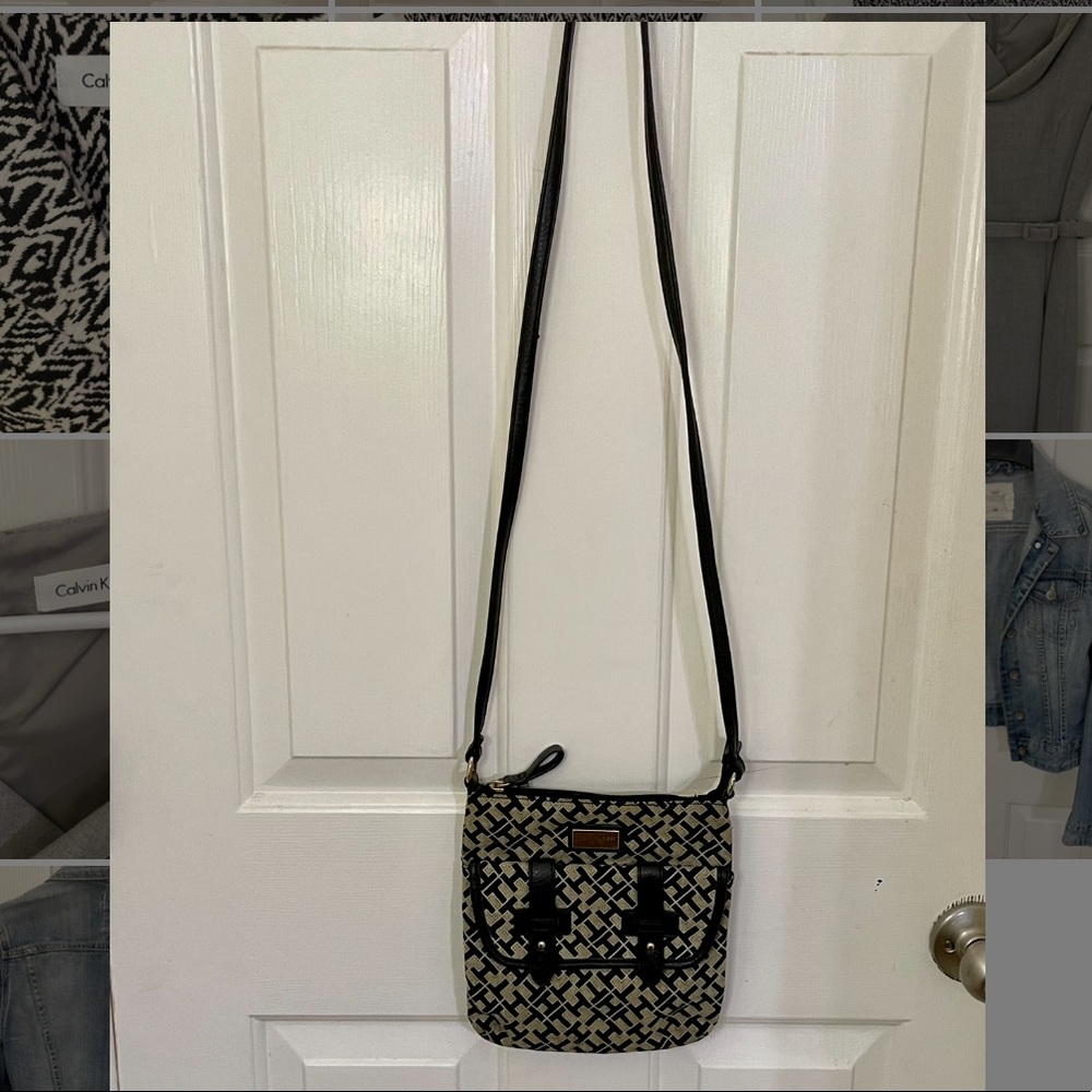 Tommy Hilfiger crossbody purse